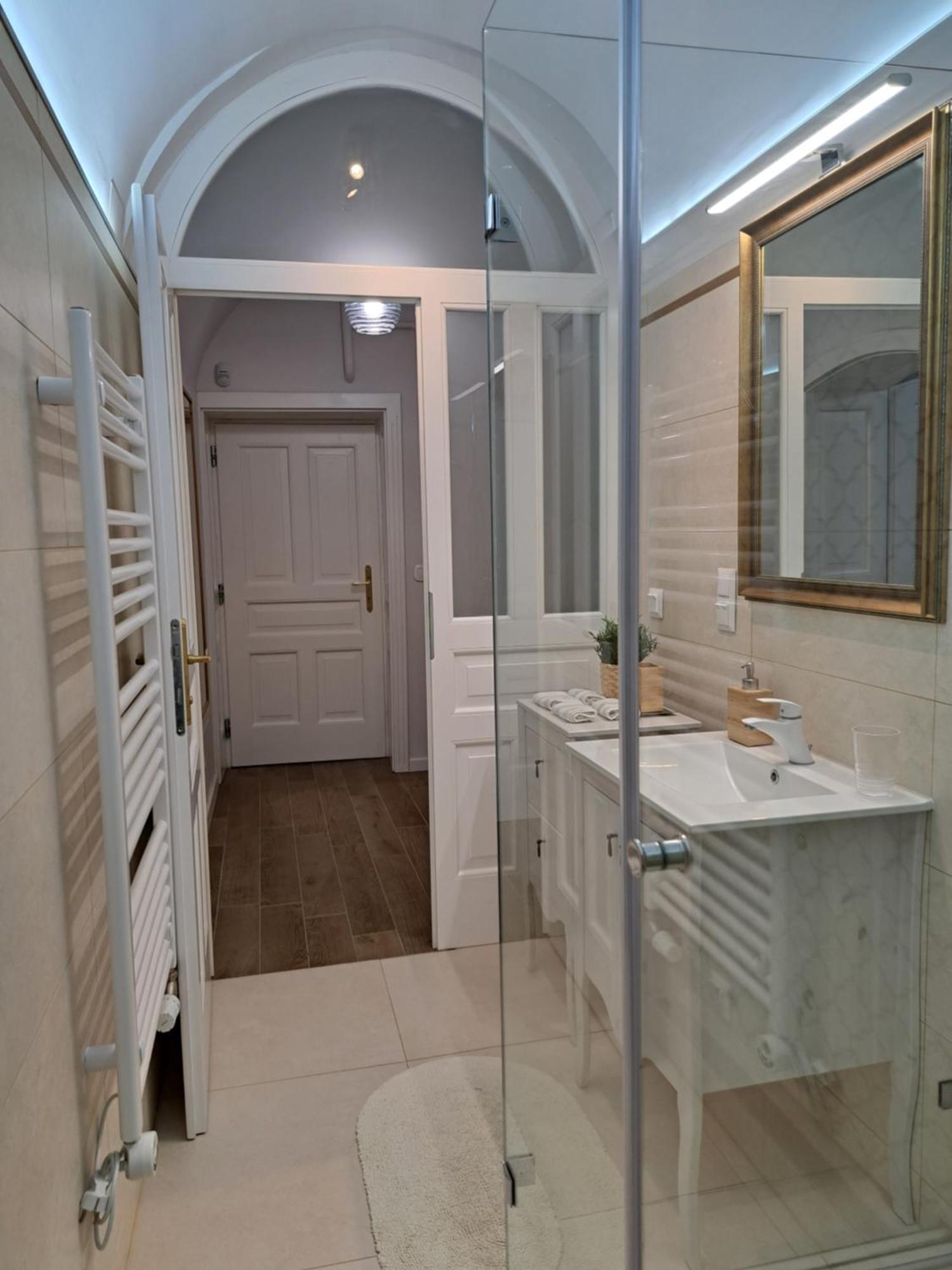 Bem Apartman, Koszeg