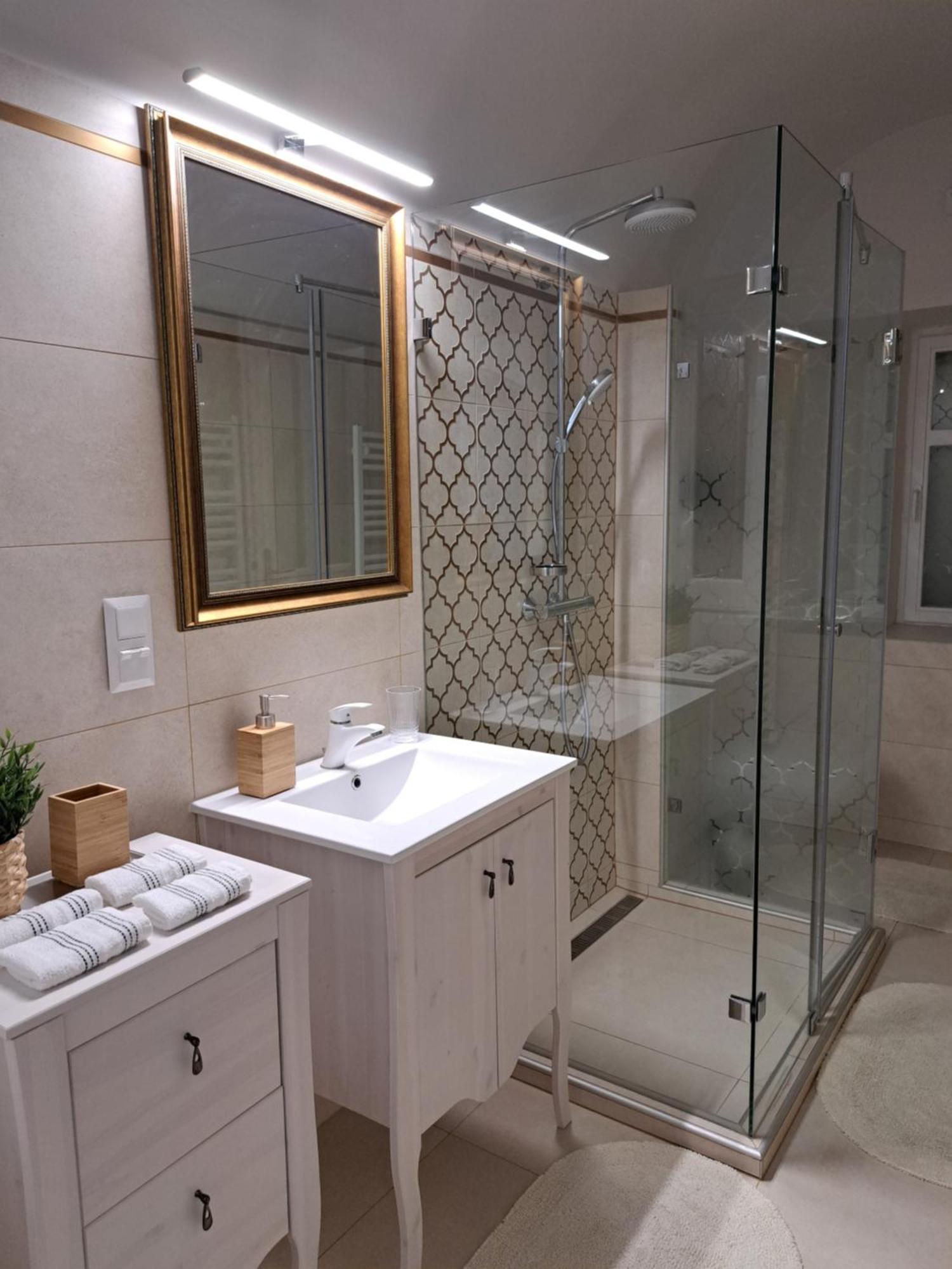 Apartment Bem Apartman, *