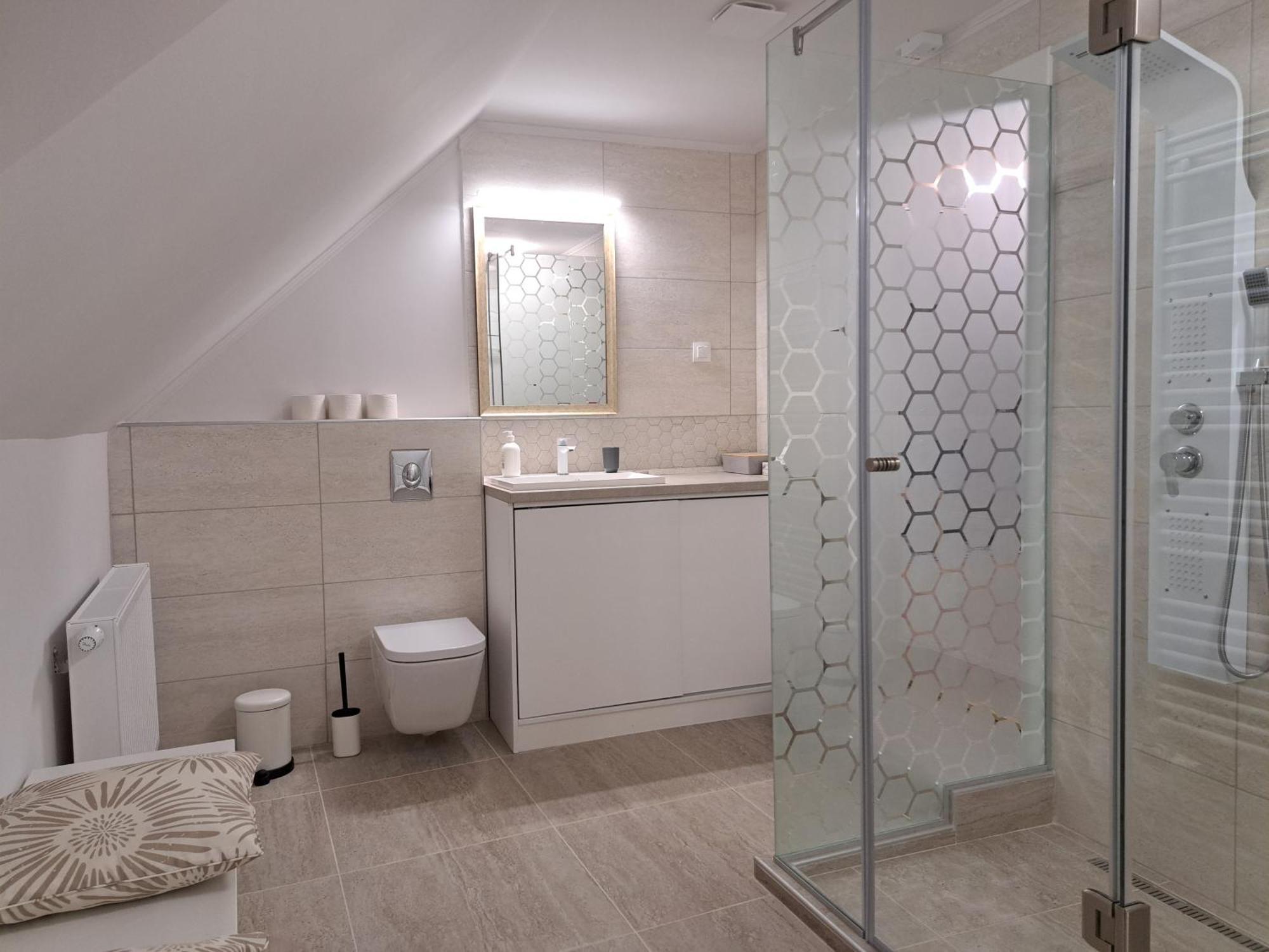 Bem Apartman, Apartment